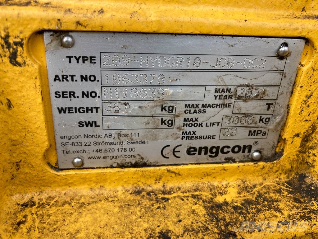 JCB HD 110W Hydradig حفارات بعجل