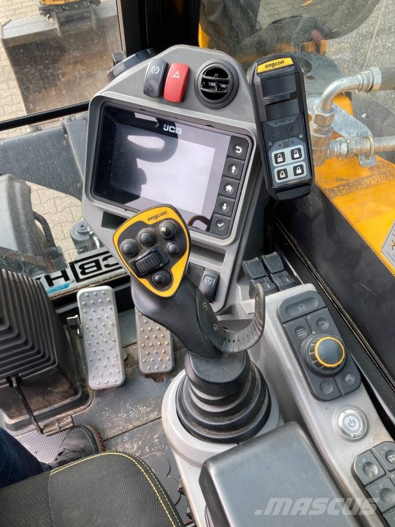 JCB HD 110W Hydradig حفارات بعجل