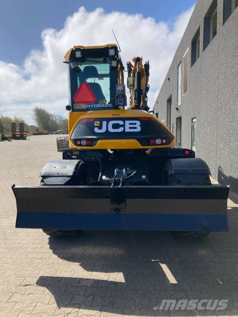 JCB HD 110W Hydradig حفارات بعجل