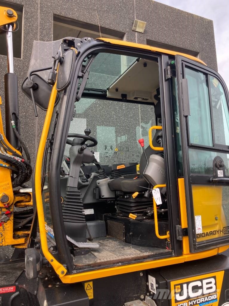 JCB HD 110W Hydradig حفارات بعجل