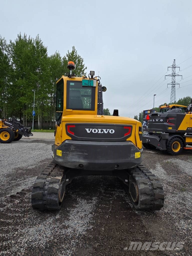 Volvo ECR 88 D حفارات وسط 7 طن - 12 طن