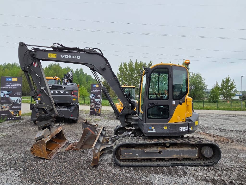 Volvo ECR 88 D حفارات وسط 7 طن - 12 طن