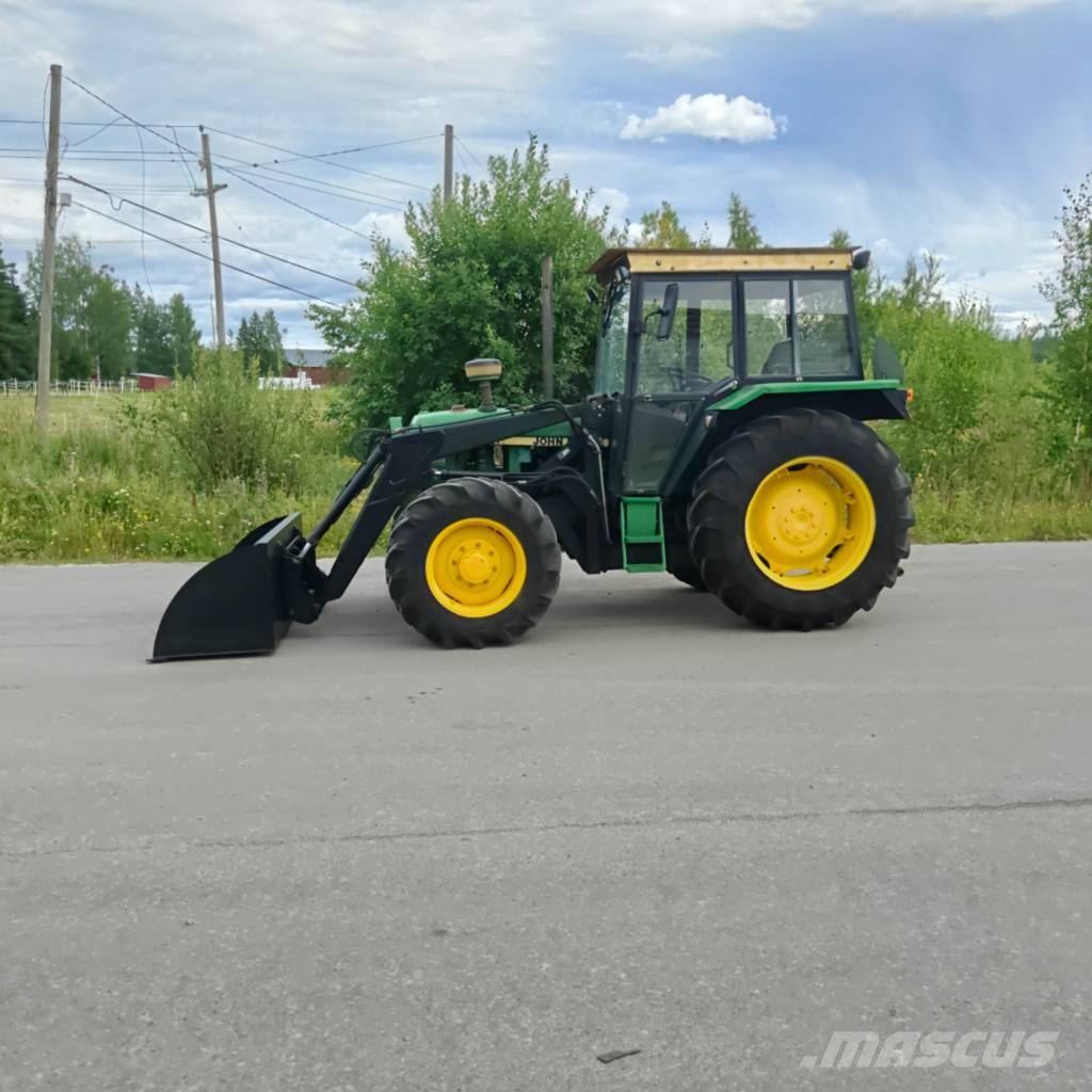 John Deere 2140 Traktorit