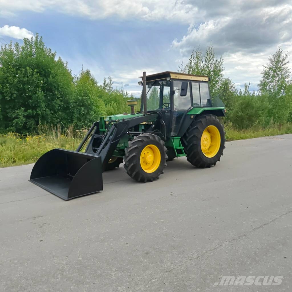 John Deere 2140 Traktorit