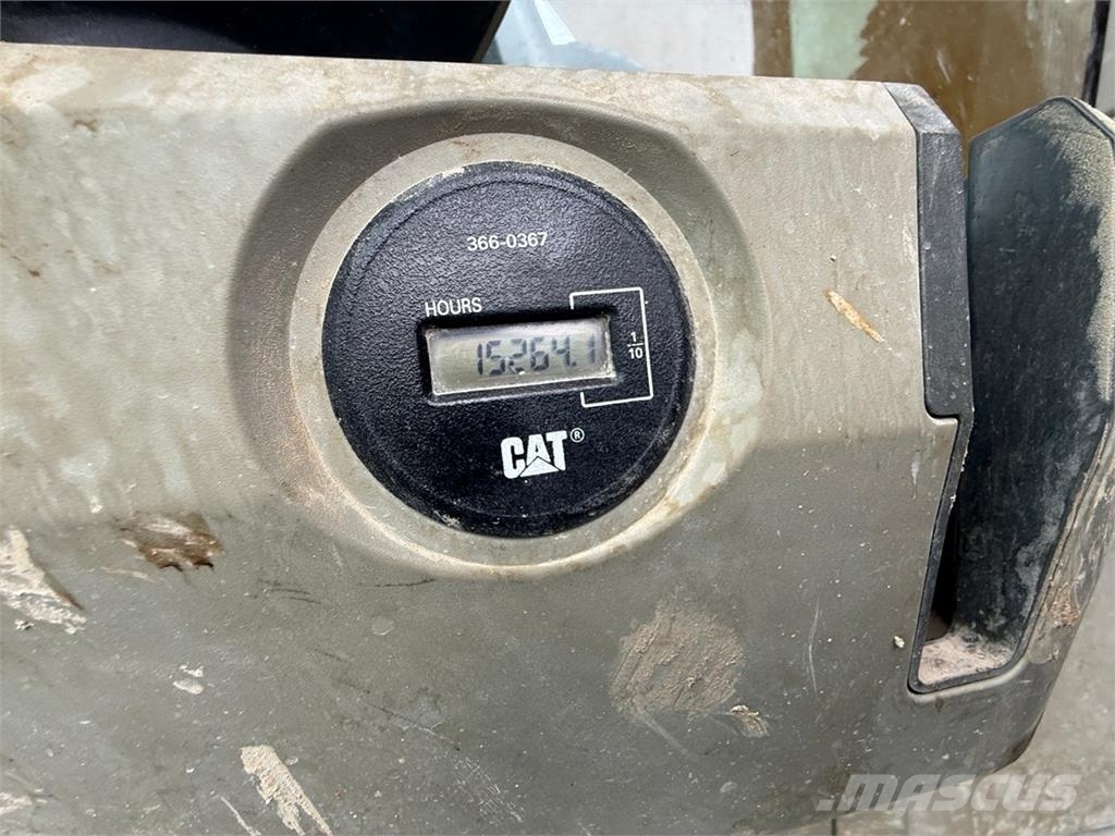 CAT 324E Rupsgraafmachines