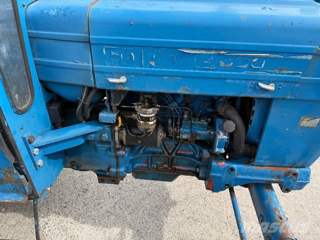 Ford 4600 트랙터