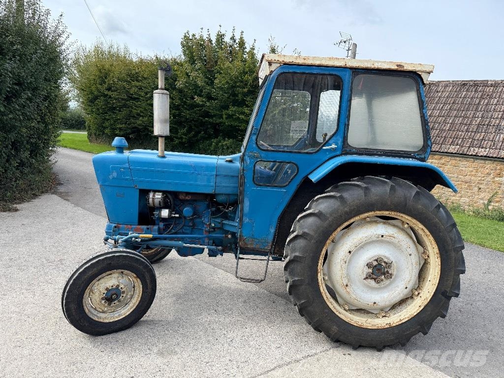 Ford 4600 트랙터