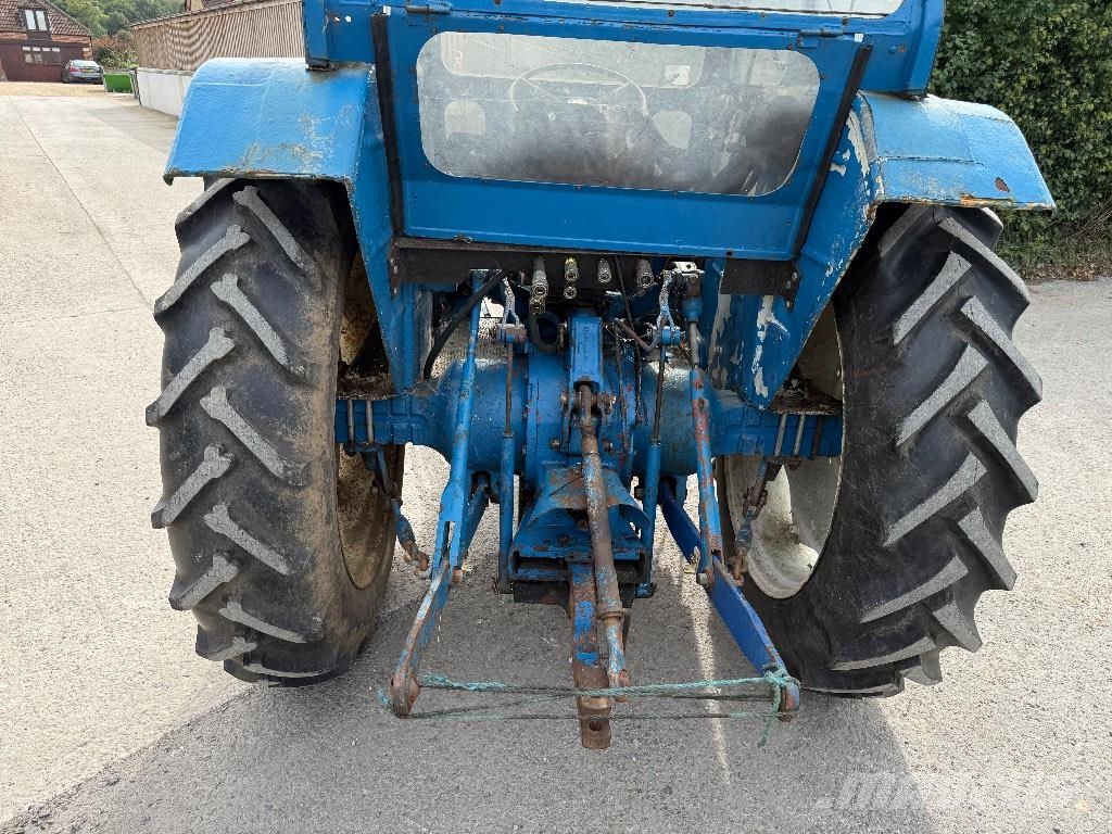 Ford 4600 트랙터