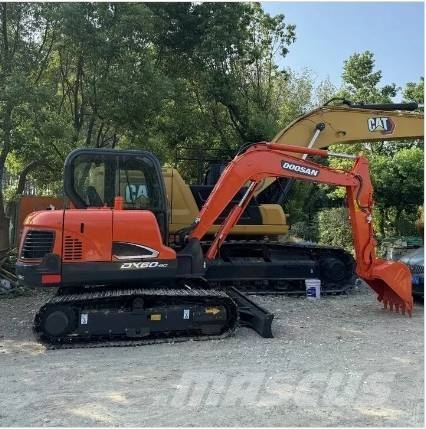 Doosan DX60 履带挖掘机