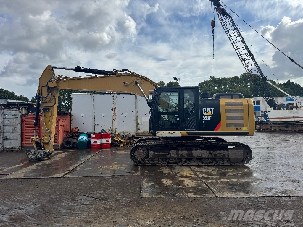 Cat 323 F L ( with oil quick ), 2017, Roelofarendsveen, Zuid