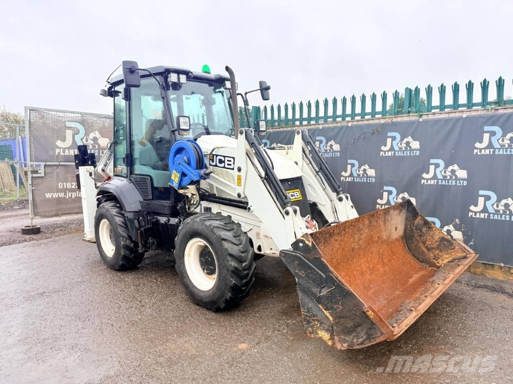 JCB 3 CX Backhoe loaders