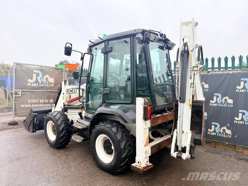 JCB 3 CX Backhoe loaders