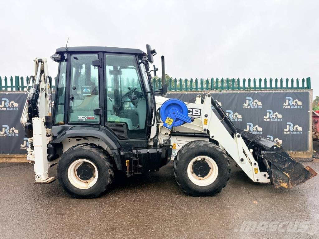 JCB 3 CX Backhoe loaders