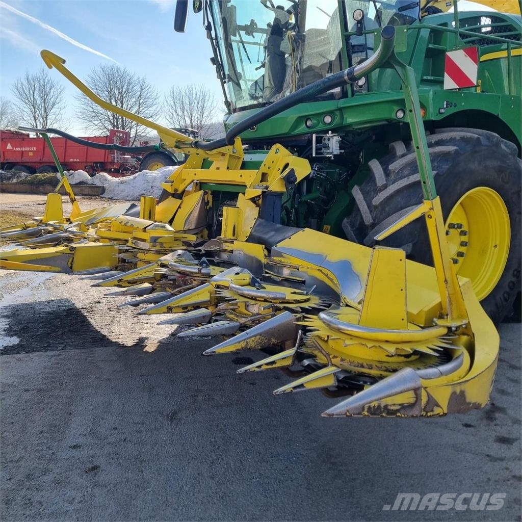 John Deere 8300i Selvdrevne fôrhøstere