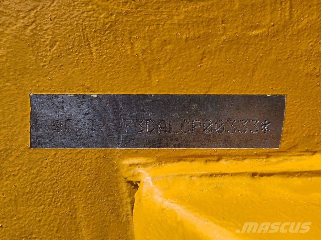 CAT 973 D Φορτωτές με ερπύστριες