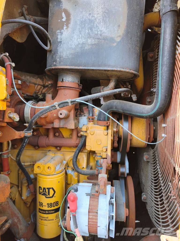 CAT 973 D Φορτωτές με ερπύστριες