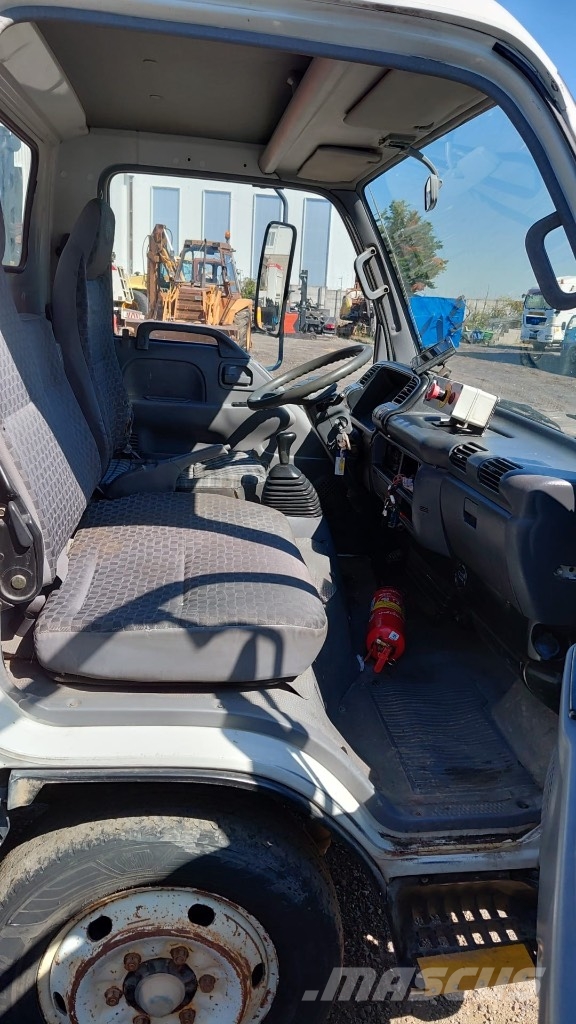 Isuzu N 35.125 Camiones de basura