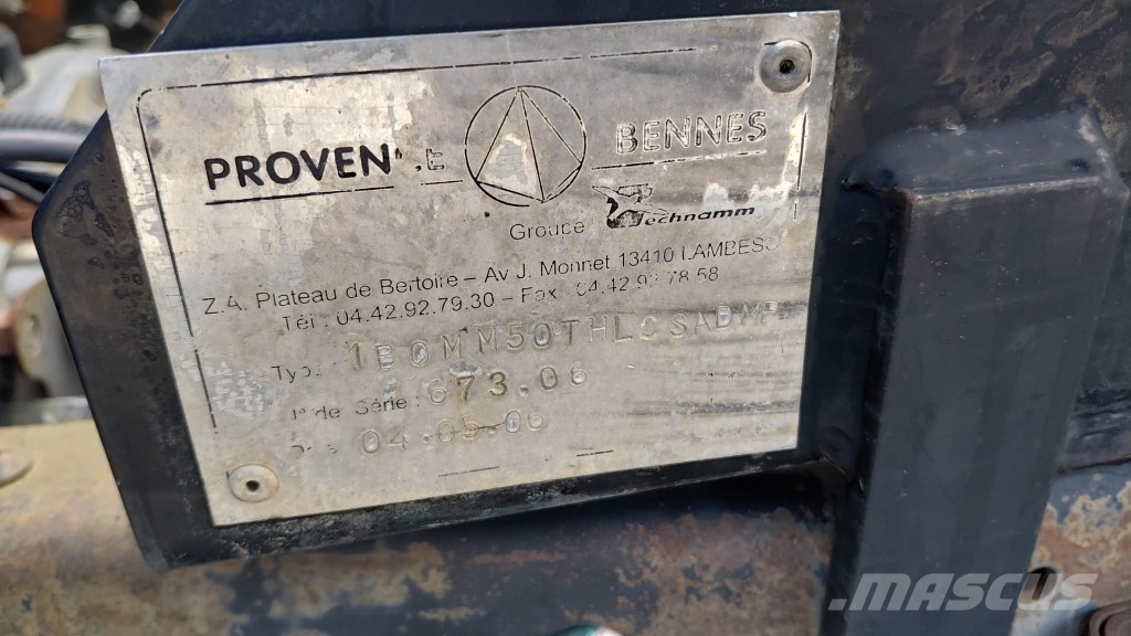 Isuzu N 35.125 Camiones de basura