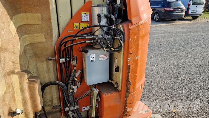 JLG T10E Druga dvigala in dvižne ploščadi