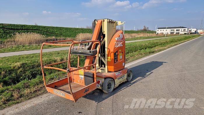 JLG T10E Druga dvigala in dvižne ploščadi