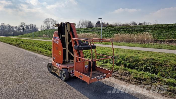JLG T10E Druga dvigala in dvižne ploščadi
