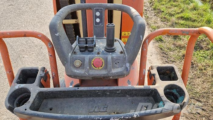JLG T10E Druga dvigala in dvižne ploščadi