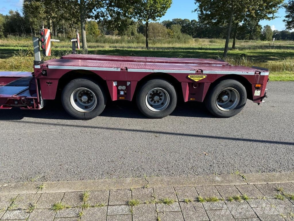 Broshuis 3ABD-48 SL Low loader-semi-trailers