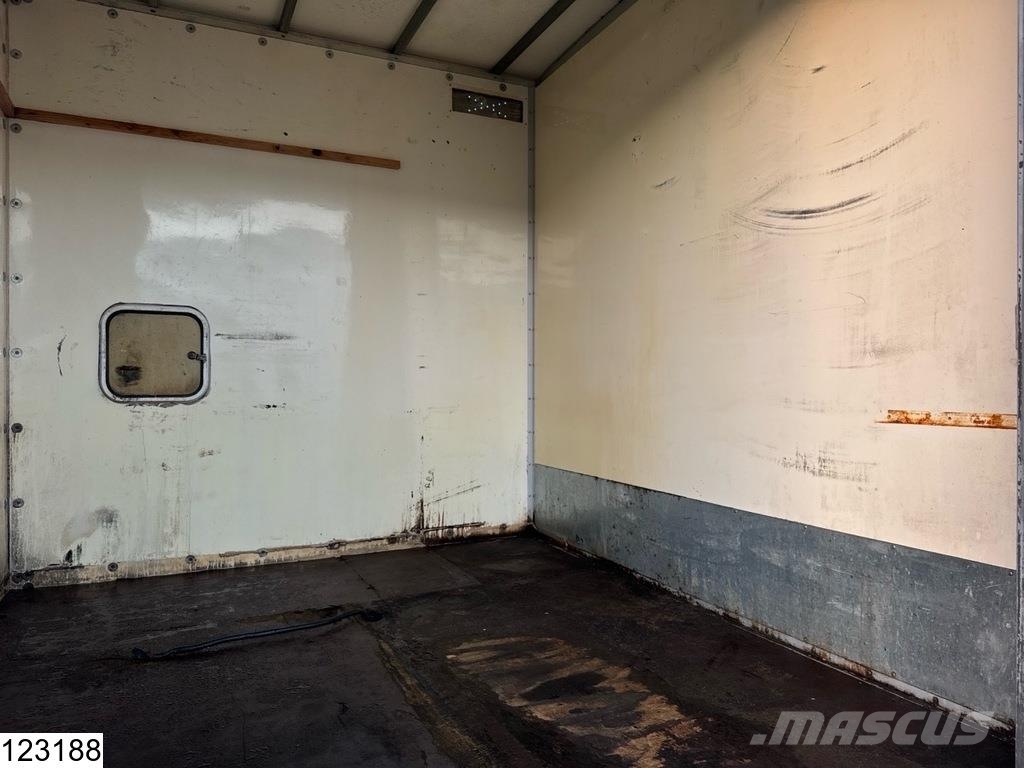 Mercedes-Benz 815 EURO 3, Manual transmission, Steel suspension 貨箱式卡車