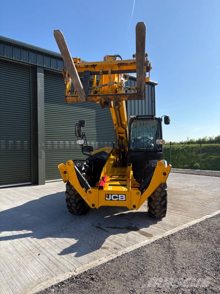 JCB 540-140 Teleskopiniai krautuvai