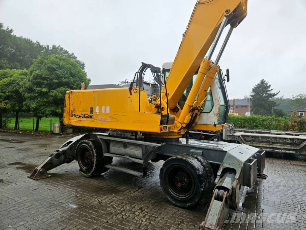 Liebherr A 924 Litronic Bagri na kolesih
