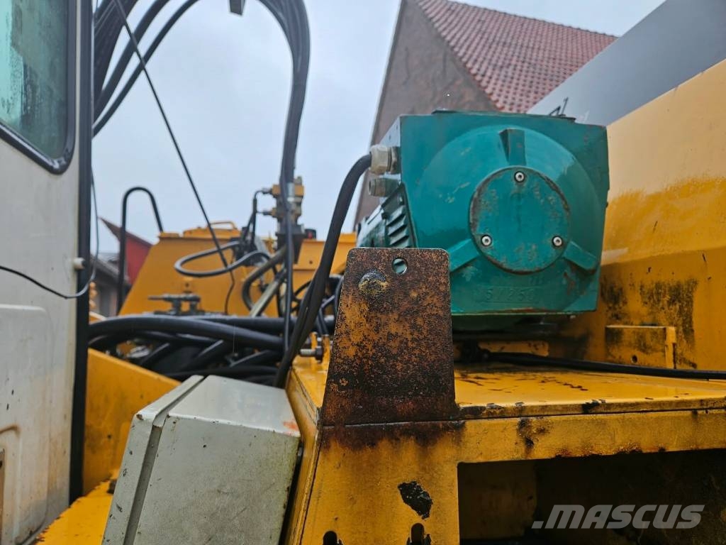 Liebherr A 924 Litronic Bagri na kolesih