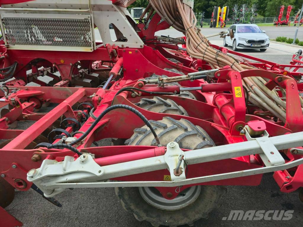Pöttinger C6 Mechanické sejačky