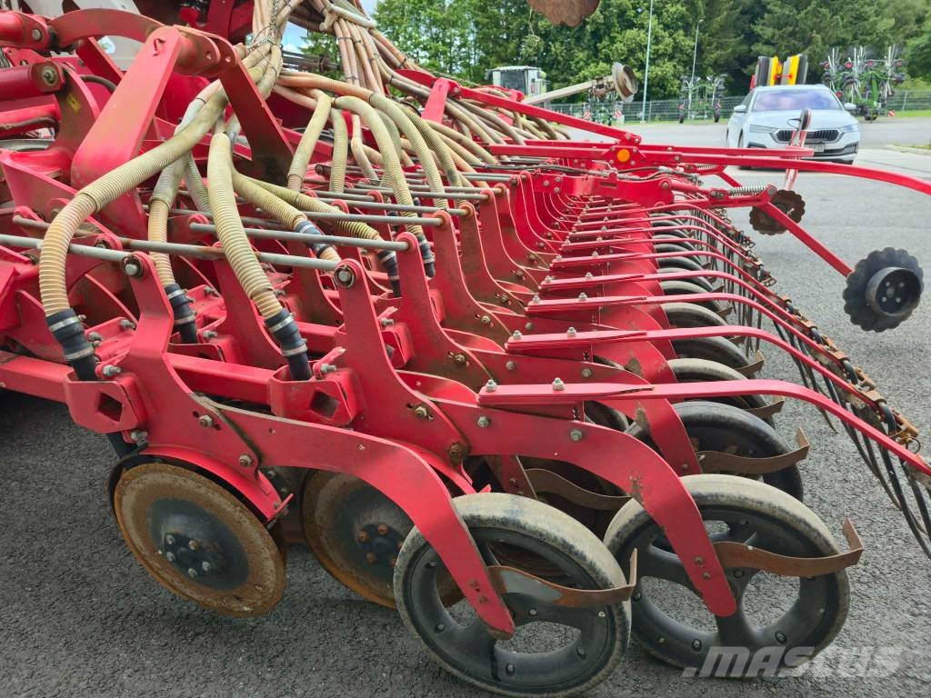 Pöttinger C6 Mechanické sejačky