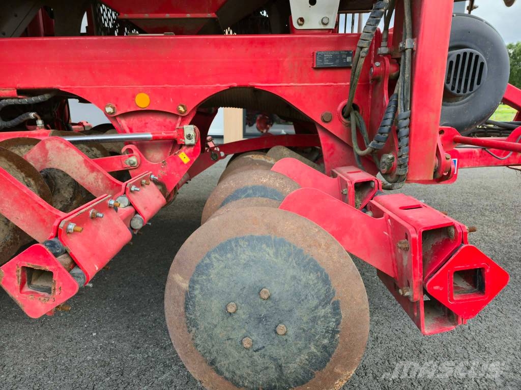 Pöttinger C6 Mechanické sejačky
