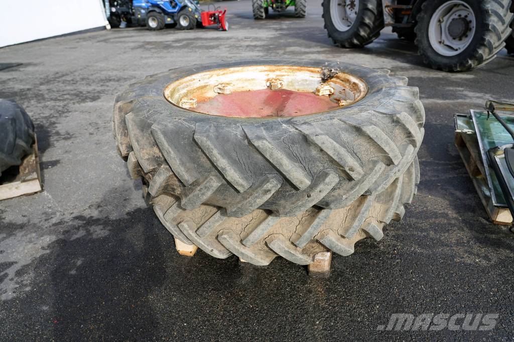 CASE IH 844 - RESERVDELAR Šasija i vešenje