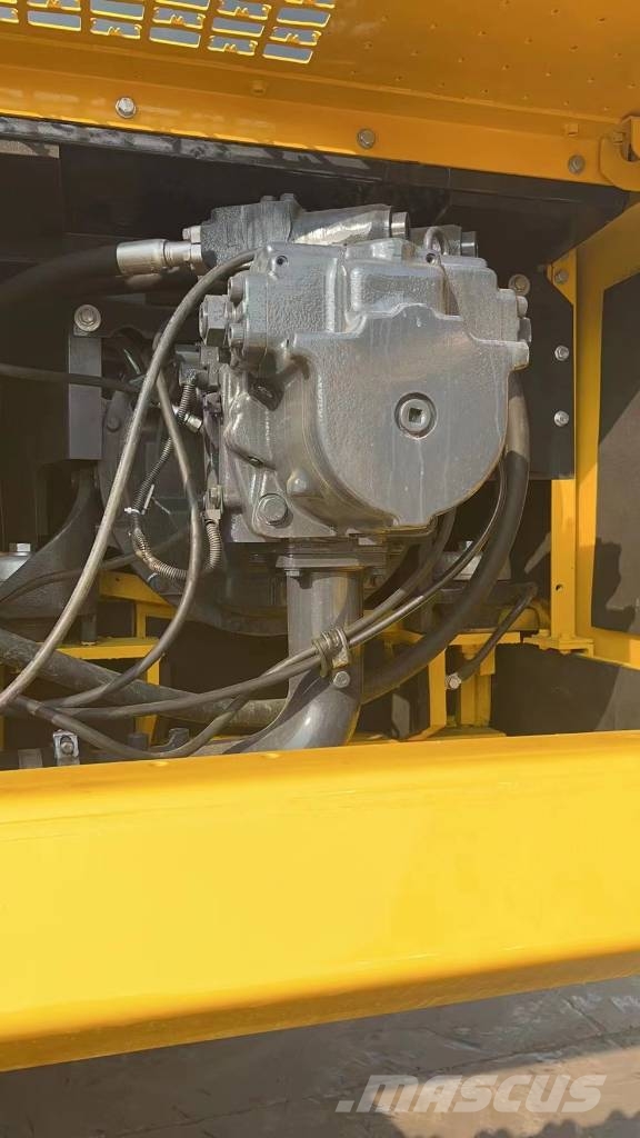 Komatsu PC 400 LC Midi bagri 7t – 12t