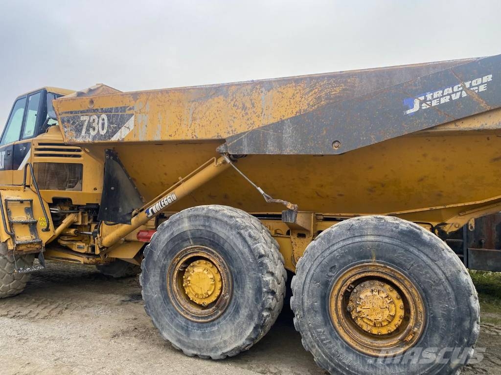 CAT 730 Dumper - Knickgelenk
