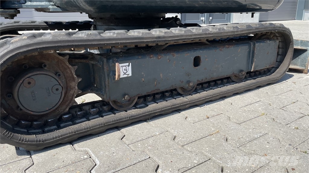 Hyundai R18-9AK Mini bagri <7t