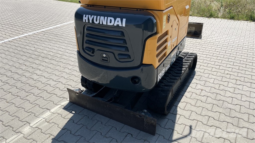 Hyundai R18-9AK Mini bagri <7t