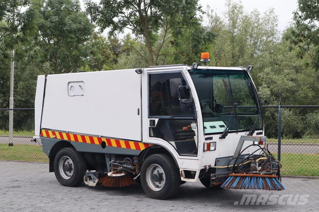 Aebi MFH 5000 | FRONT BRUSH | 1.000 L TANK | SWEEPER كناسات