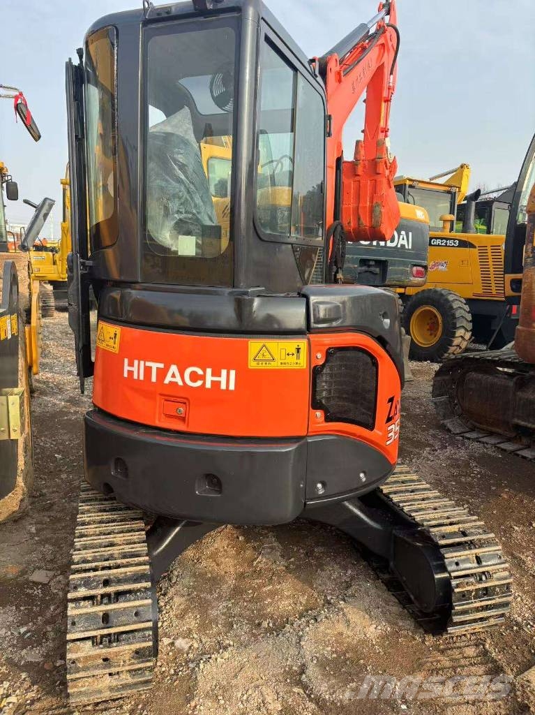Hitachi ZX 35 U Mini bagri <7t