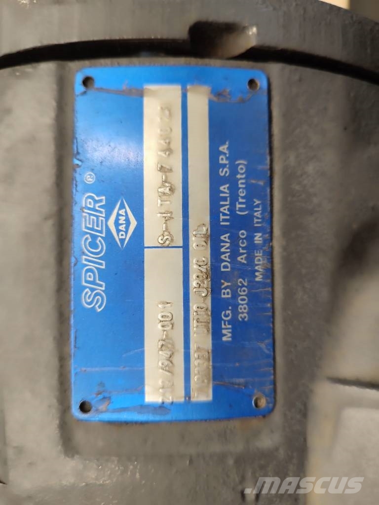 Steering cylinder 744023 212/947-001 Manitou MT 14 Motorer