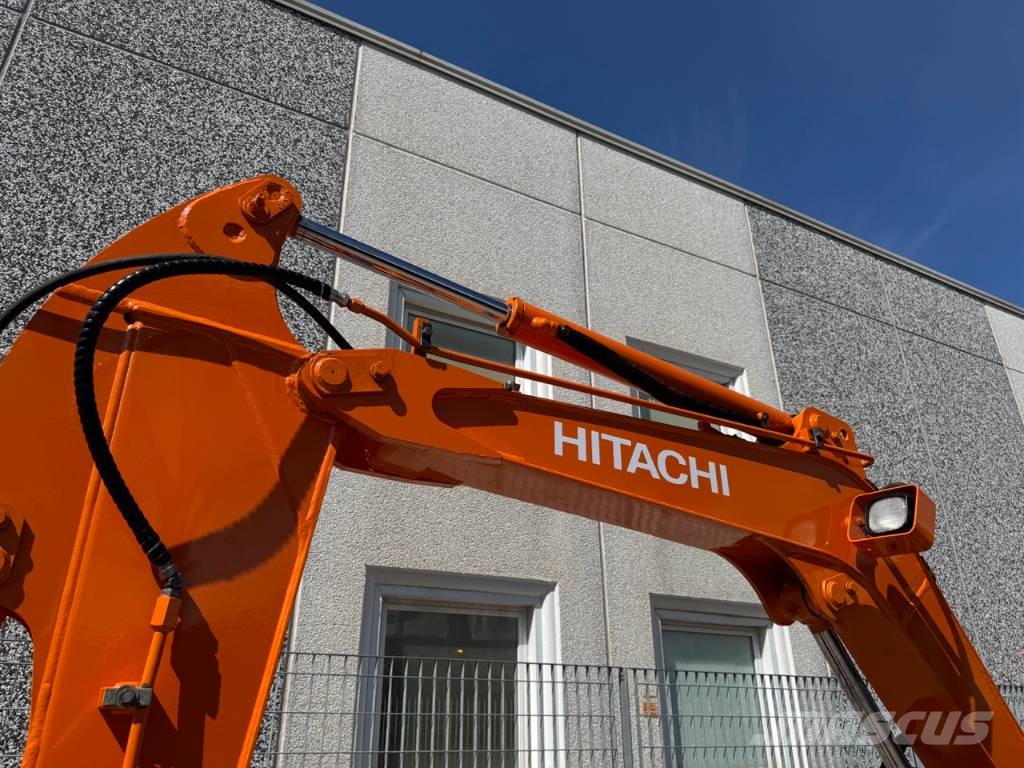 Hitachi ZX 40 U-2 CLR Міні-екскаватори < 7т