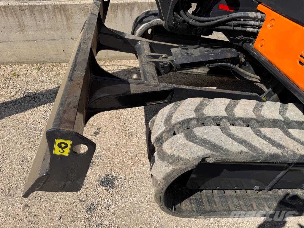 Hitachi ZX 40 U-2 CLR Міні-екскаватори < 7т