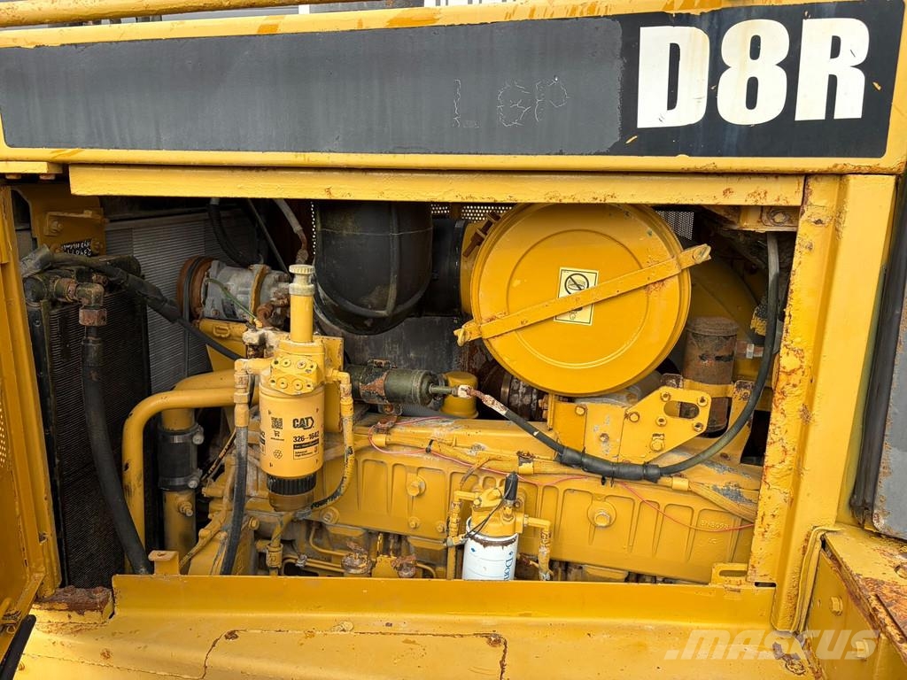 CAT D8R ブルドーザー