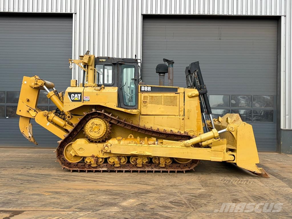 CAT D8R ブルドーザー