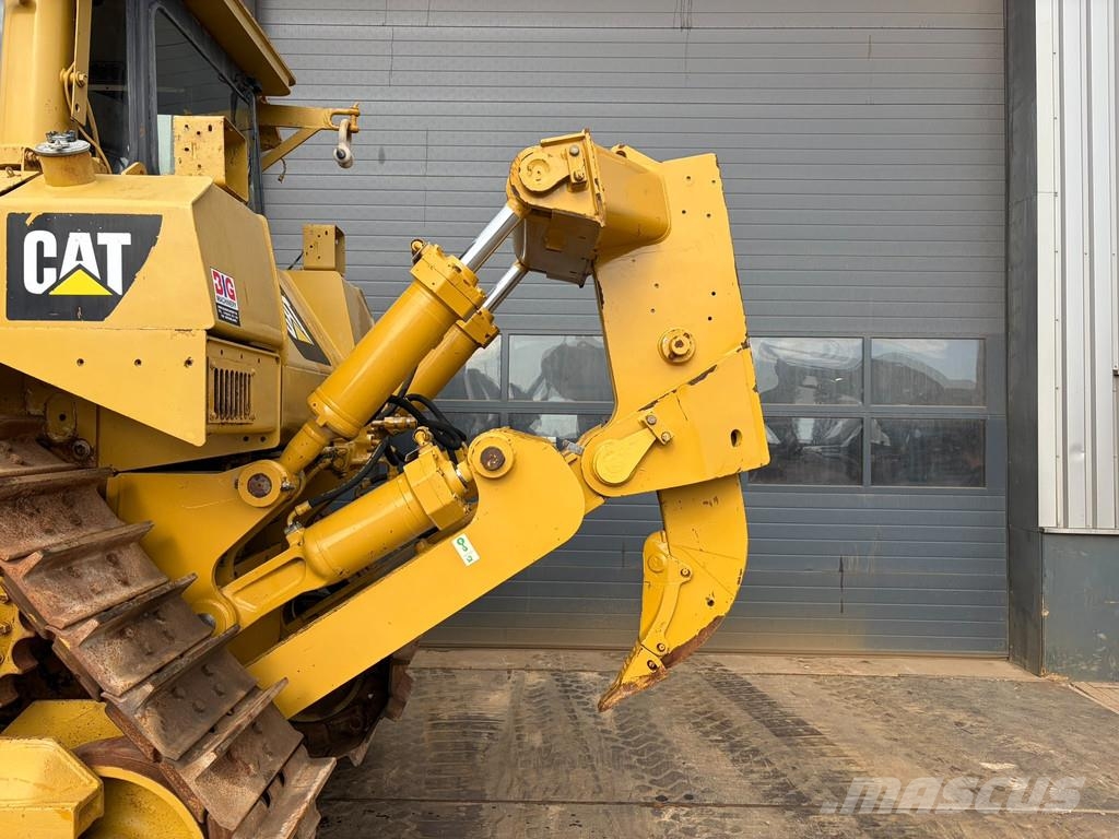 CAT D8R ブルドーザー