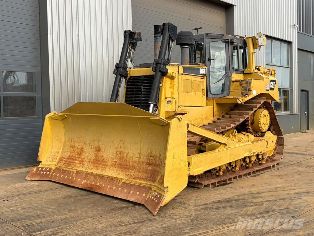 CAT D8R Pásové dozery
