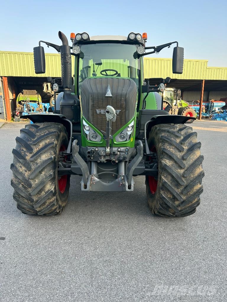 Fendt 828 VARIO PROFI + Traktorer