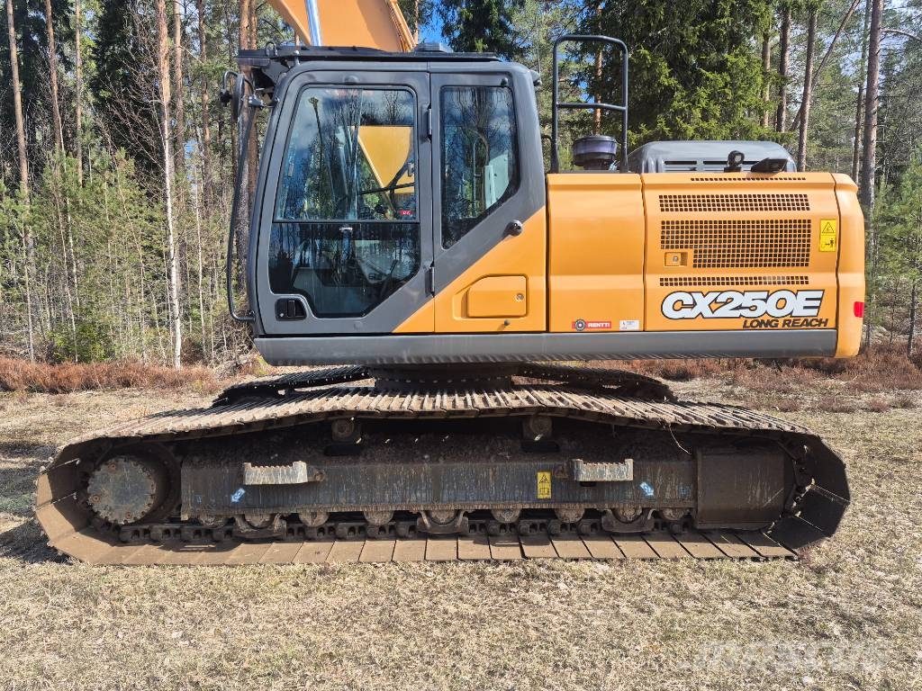 CASE CX 250 E LC LR Hosszú gém kotrók